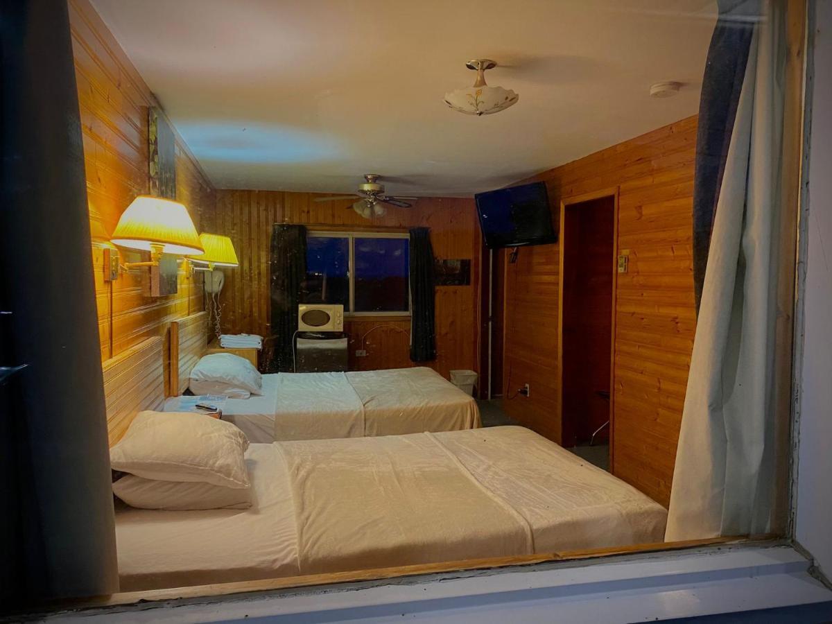 סאינט ג'ון Hillcrest Motel מראה חיצוני תמונה