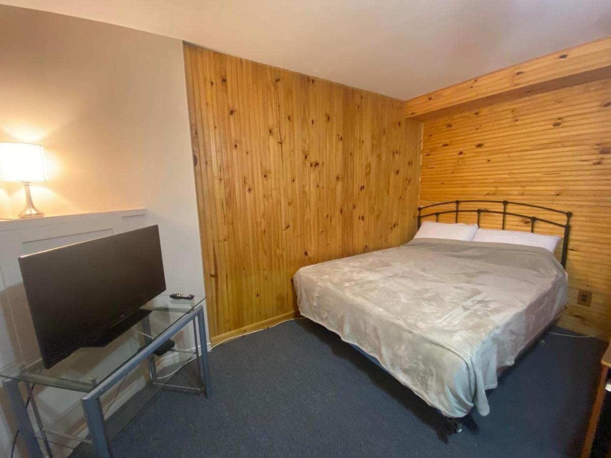 סאינט ג'ון Hillcrest Motel מראה חיצוני תמונה