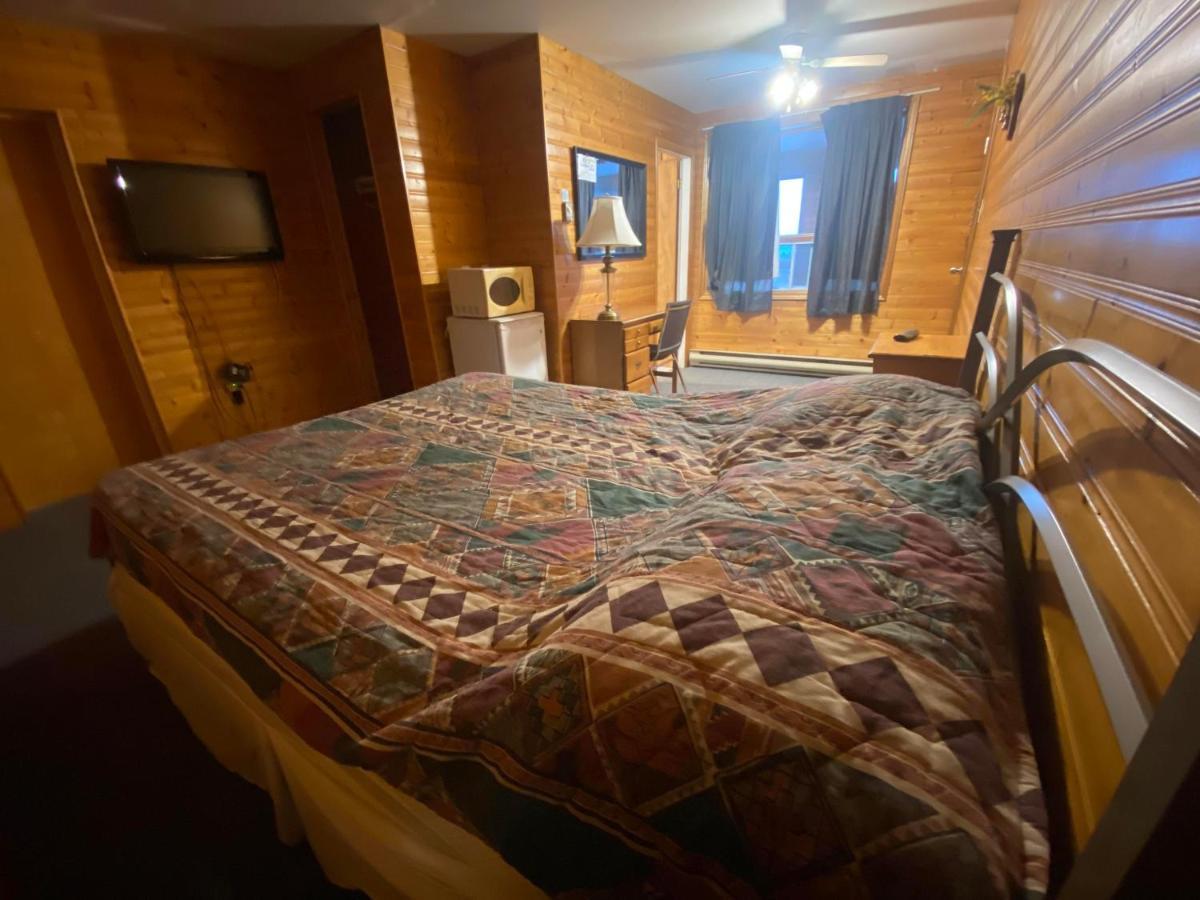 סאינט ג'ון Hillcrest Motel מראה חיצוני תמונה